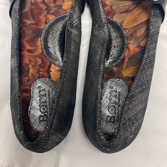 Born Black Metallic Slip on Flats with Bow Size US 7 EU 38 M/W width - Picture 10 of 16